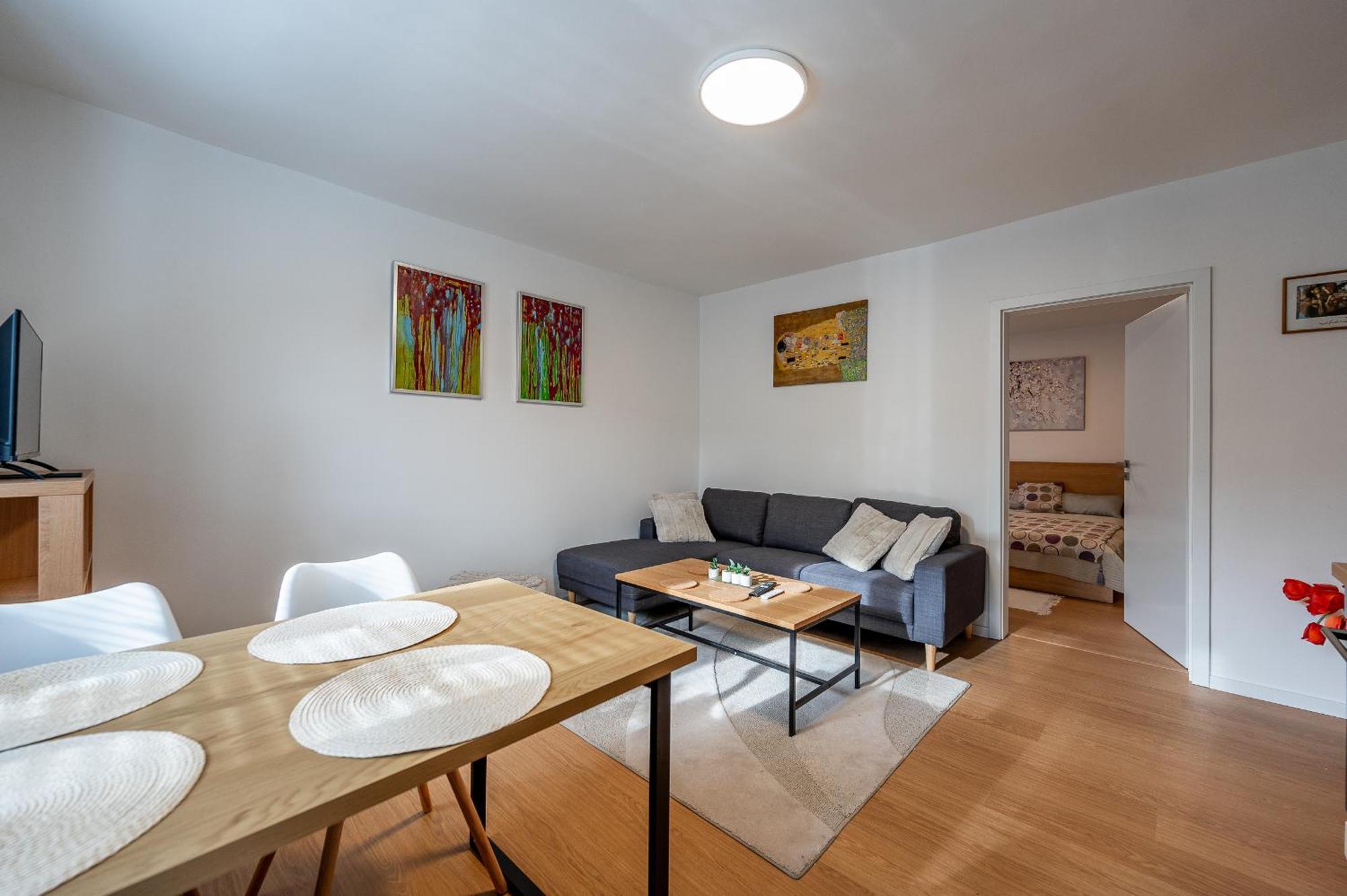 3 Room Private Flat Kosice City Center Fresh And New! Eksteriør billede